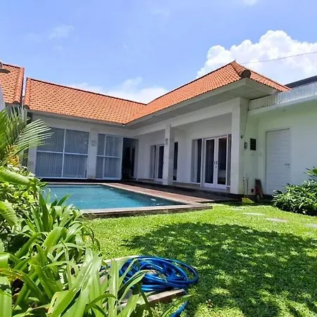 New Villa In Berawa